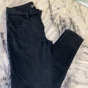 Black jeggings